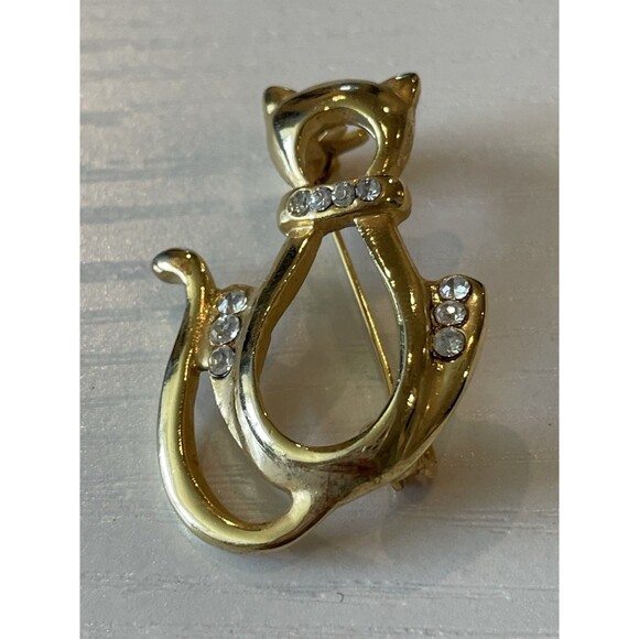 VINTAGE GOLD - TONE OUTLINE SITTING CAT WITH CLEAR DIAMANTES ON COLLAR & PAWS - Picture 3 of 5